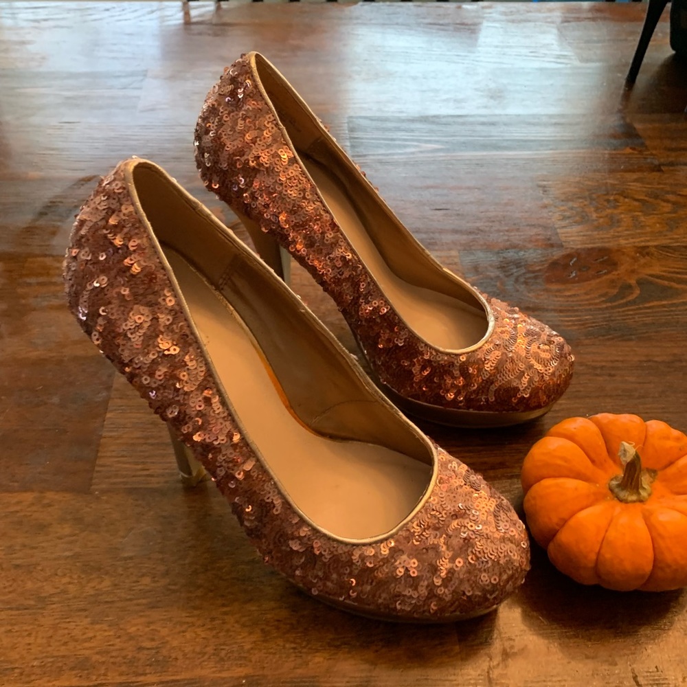 Sequence rose gold—gently worn- great for upcoming parties